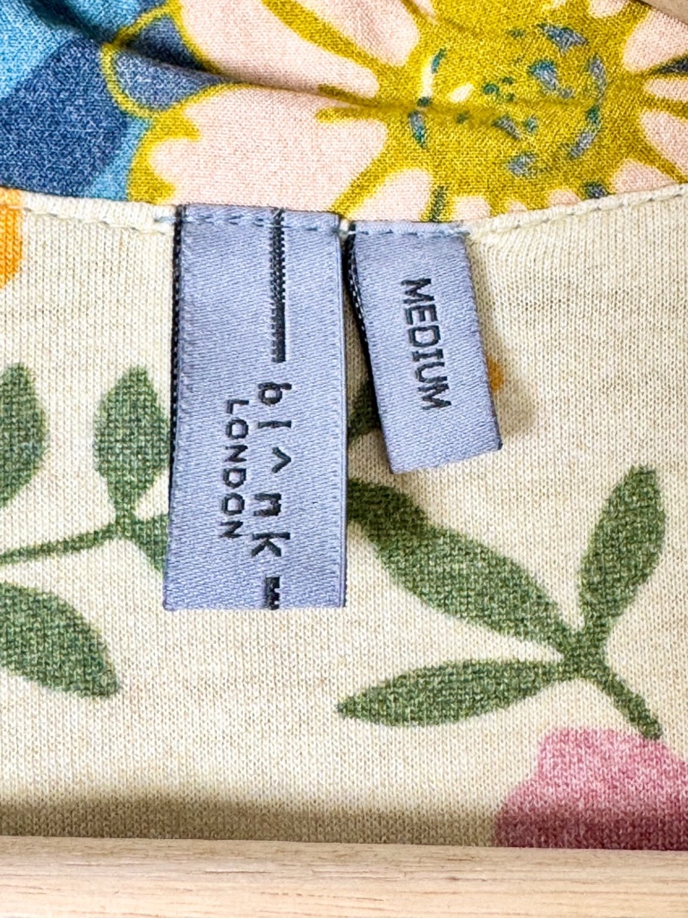Bl-nk London Stephanie Multi Color Floral Pattern Top Sz Medium - Picture 8 of 12